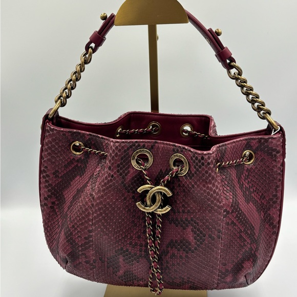 Chanel Paris Rome Drawstring CC Bag Red Python Gabrielle with FULL Inclusion - Picture 3 of 16
